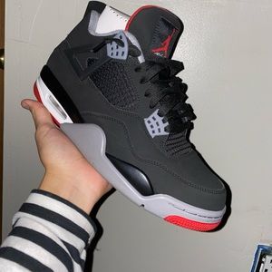 bred 4s size 8